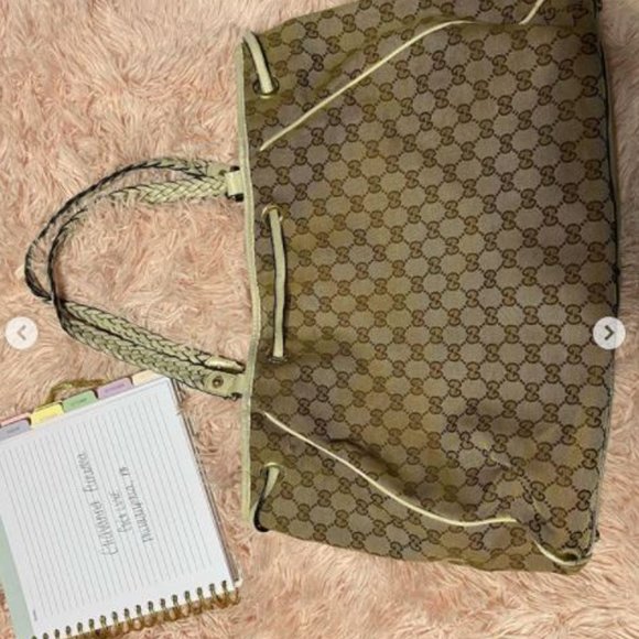 AUTHENTIC GUCCI DRAWSTRING HOBO BAG - Picture 2 of 6